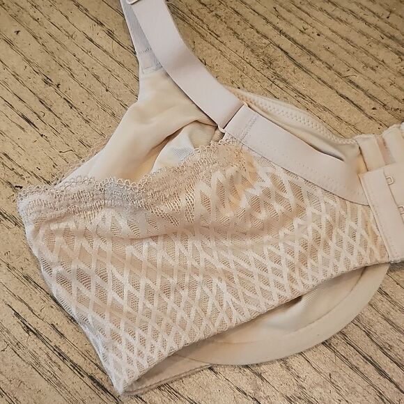 Wacoal 38DD Bra Tan - Picture 5 of 11